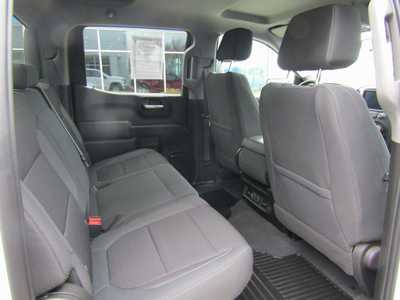 2020 Chevrolet 1500 Crew Cab, $29779. Photo 12