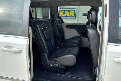 2012 Chrysler Town & Country, $7900. Photo 5