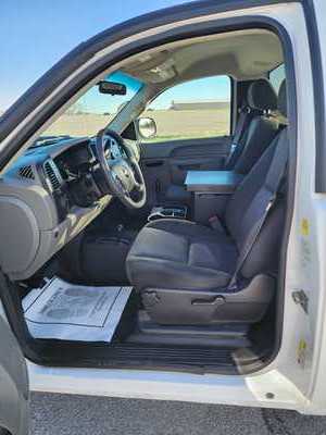 2013 Chevrolet 1500 Reg Cab, $7950. Photo 6