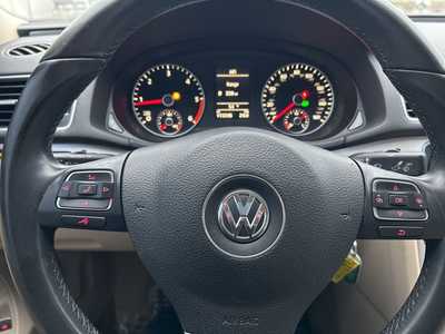 2013 Volkswagen Passat, $10495. Photo 9