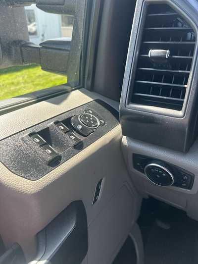 2017 Ford F250 Ext Cab, $22495. Photo 10