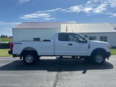 2017 Ford F250 Ext Cab, $22495. Photo 1