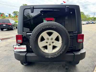 2013 Jeep Wrangler Unlimited, $12600. Photo 6