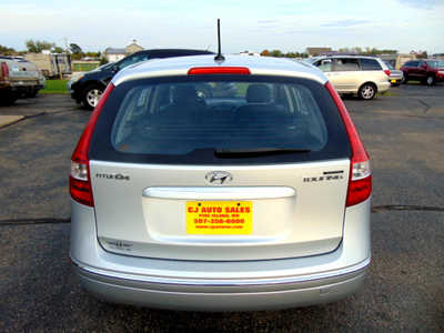 2009 Hyundai Elantra, $4795. Photo 3