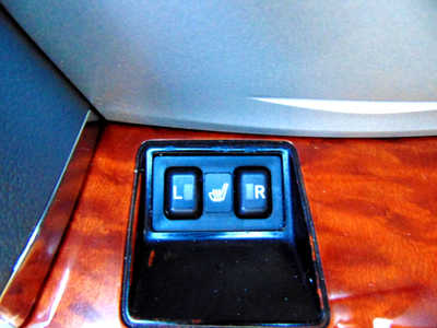 2011 Toyota Camry, $10995. Photo 10