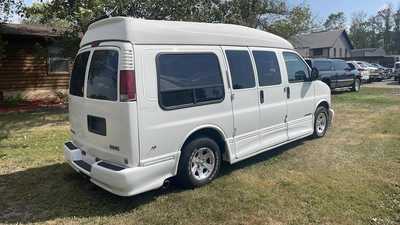 2000 GMC Van,Conversion, $9900. Photo 2