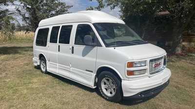 2000 GMC Van,Conversion, $9900. Photo 4