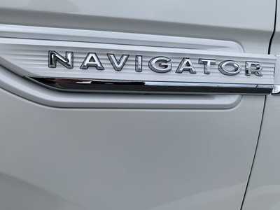 2024 Lincoln Navigator L, $107998. Photo 11