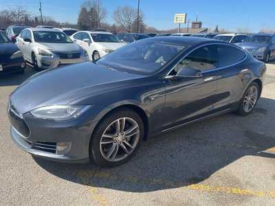 2014 Tesla Model S, $15999. Photo 4