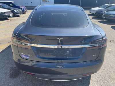 2014 Tesla Model S, $15999. Photo 6