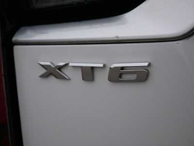 2021 Cadillac XT6, $36871. Photo 11