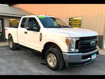 2019 Ford F250 Ext Cab, $27995. Photo 1
