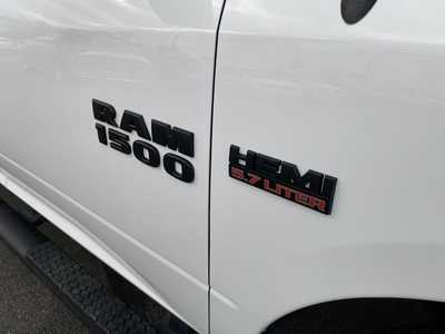 2018 RAM 1500 Crew Cab, $32900. Photo 9