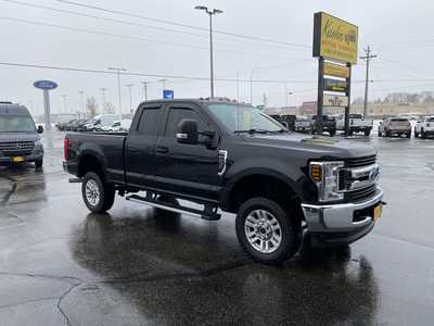 2019 Ford F250 Ext Cab, $35995. Photo 2