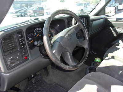 2006 Chevrolet 2500 Reg Cab, $13900. Photo 7