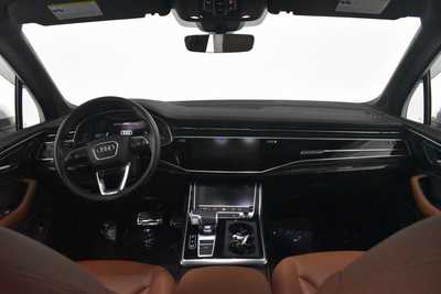 2021 Audi Q7, $46395. Photo 7
