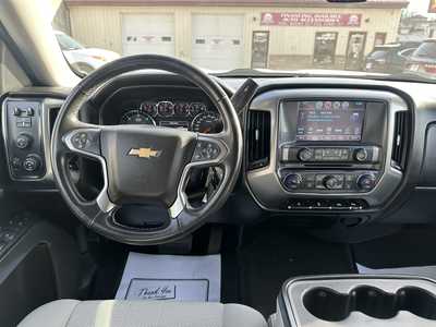 2017 Chevrolet 1500 Crew Cab, $28900. Photo 11