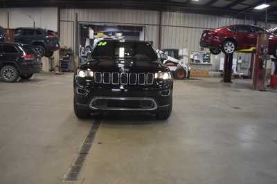 2020 Jeep Grand Cherokee, $30977. Photo 8