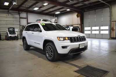 2020 Jeep Grand Cherokee, $31844. Photo 1