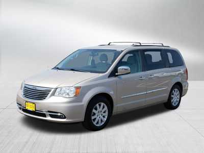 2012 Chrysler Town & Country, $9798. Photo 3