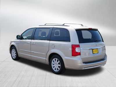 2012 Chrysler Town & Country, $10000. Photo 5