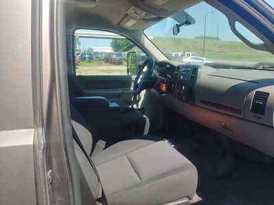 2013 Chevrolet 2500 Ext Cab, $26500. Photo 6