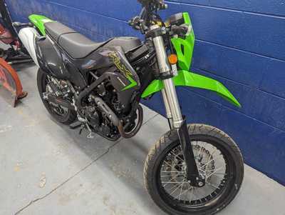 2023 Kawasaki Motorcycle, $4500. Photo 2