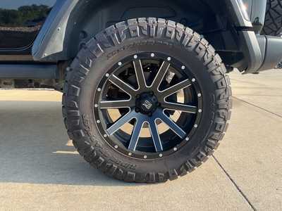 2019 Jeep Wrangler Unlimited, $41617. Photo 7