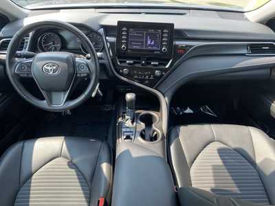 2022 Toyota Camry, $25999. Photo 6