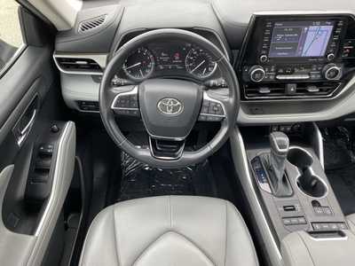 2021 Toyota Highlander, $36799. Photo 10