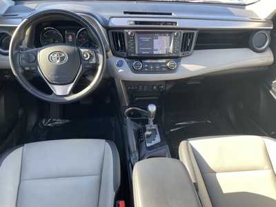 2018 Toyota RAV4, $28299. Photo 11