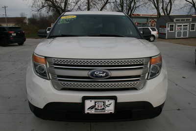 2011 Ford Explorer, $10995. Photo 3