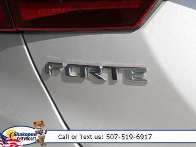 2021 Kia Forte, $20943. Photo 4
