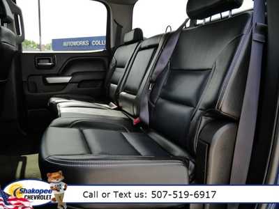 2017 Chevrolet 1500 Crew Cab, $33943. Photo 10