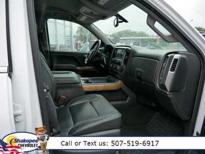 2017 Chevrolet 1500 Crew Cab, $30943. Photo 11