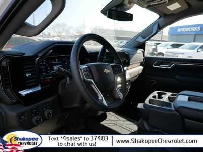 2024 Chevrolet 1500 Crew Cab, $55963. Photo 7