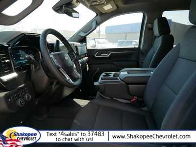 2024 Chevrolet 1500 Crew Cab, $62460. Photo 6