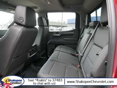 2024 Chevrolet 1500 Crew Cab, $66705. Photo 8