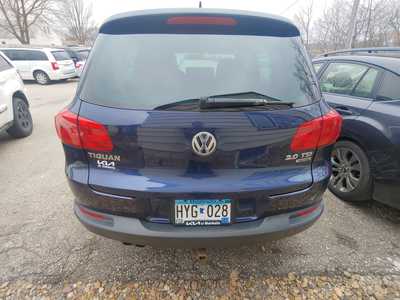 2012 Volkswagen Tiguan, $8999. Photo 5