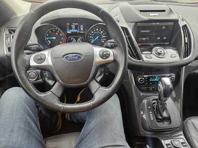 2014 Ford Escape, $9999. Photo 5