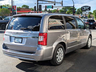 2014 Chrysler Town & Country, $14900. Photo 5