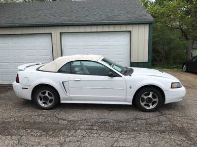 2003 Ford Mustang, $4995. Photo 3