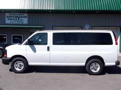 2016 Chevrolet Van,Passenger, $23995. Photo 4