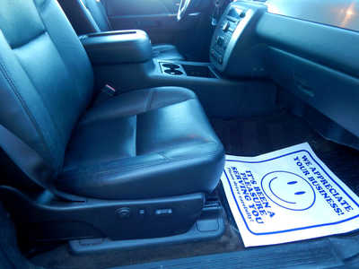2014 Chevrolet 2500 Crew Cab, $18995. Photo 9