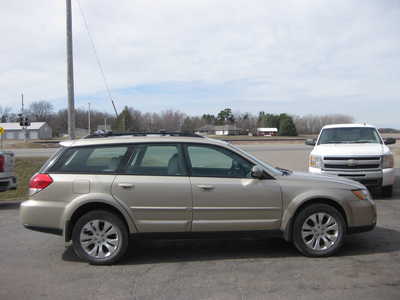 2008 Subaru Outback, $6995. Photo 3