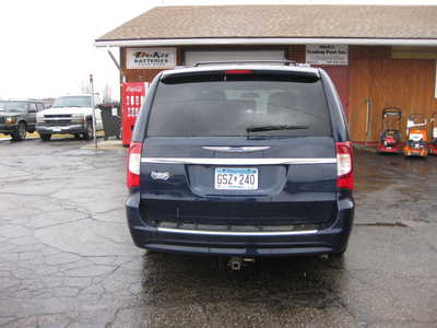 2012 Chrysler Town & Country, $8995. Photo 4