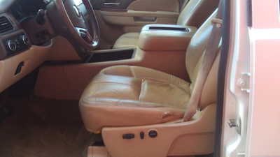 2011 Chevrolet 1500 Crew Cab, $8495. Photo 5