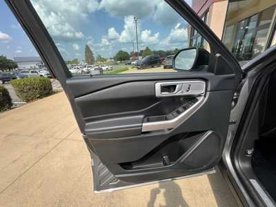 2023 Ford Explorer, $36950. Photo 12