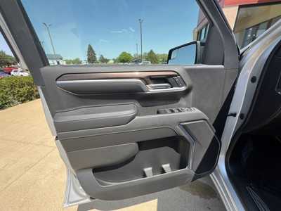 2022 Chevrolet 1500 Crew Cab, $42950. Photo 11