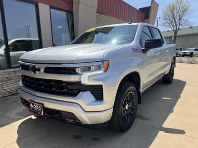 2022 Chevrolet 1500 Crew Cab, $42950. Photo 3